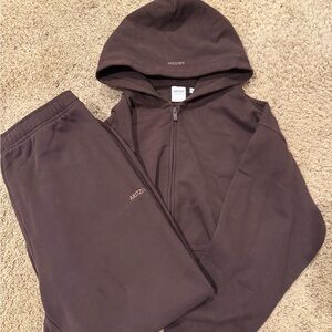 Aritzia Sweat set